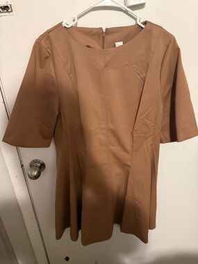 H&M Short-Sleeve Fit & Flare Dress in Camel Brown
